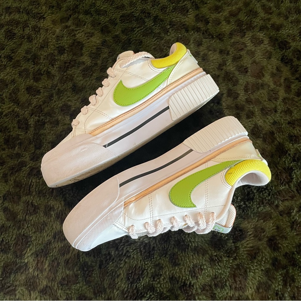 Womens Court Legacy Lift Sneaker - Picture 7 of 15